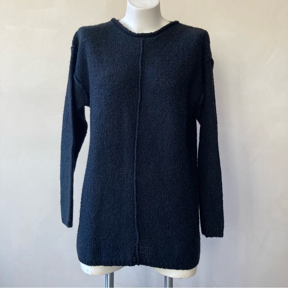 Minimalist Black Knit Comfy Crew Neck Sweater